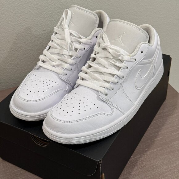 Nike Air Jordan 1 Retro Low Size 11 Triple White - Picture 3 of 8